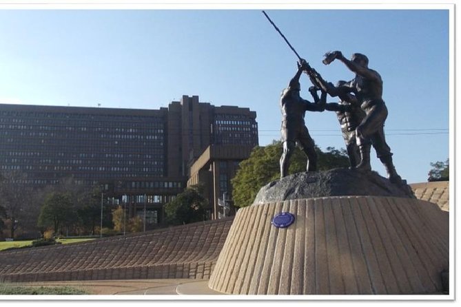Johannesburg & Apartheid Museum Tour - Starting at Constitution Hill