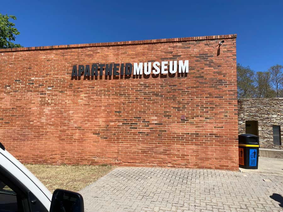 Johannesburg: Full-Day Tour with Soweto and Apartheid Museum - Key Points to Know Before Booking