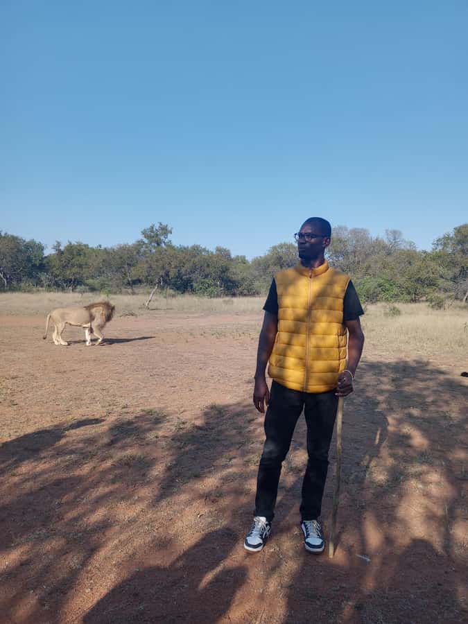 Johannesburg: Guided Walk with Lions in the African Bush - Reaching the lion bush deck and dam