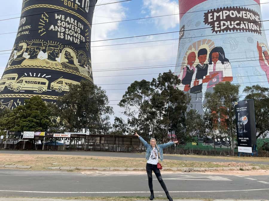 Johannesburg: Half-Day Soweto Tour with a Local Guide - Hostels, housing, and everyday Soweto