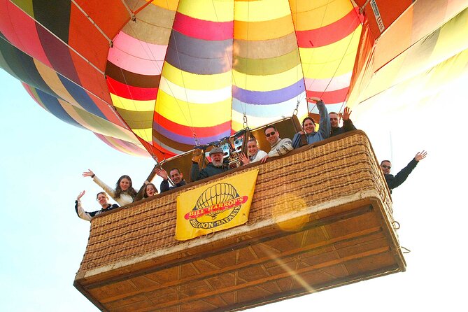 Johannesburg: Hot Air Balloon Flight along Magalies Valley - Watching the Balloon Take Shape in Hartbeespoort