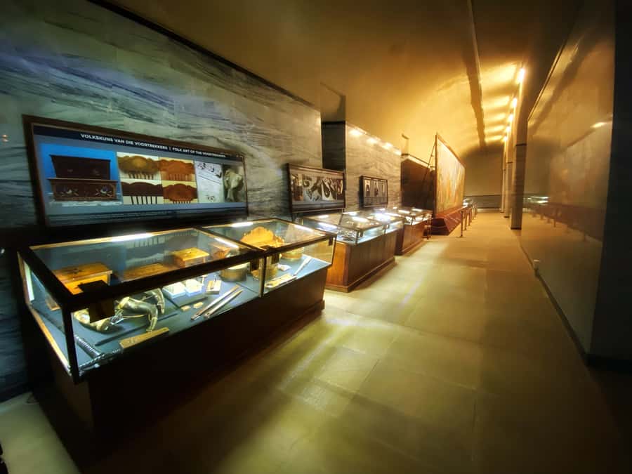 Johannesburg: Pretoria and Cullinan Diamond Mine Tour - What the surface mine tour actually shows you