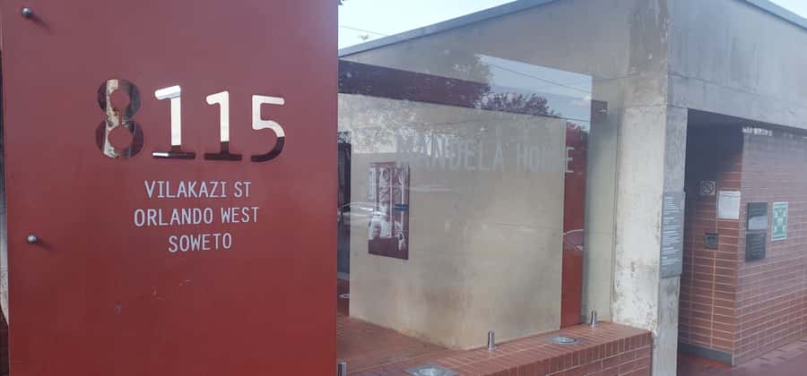 Johannesburg: Soweto History Tour with Hotel Pickup - The guides are the strongest part of the experience