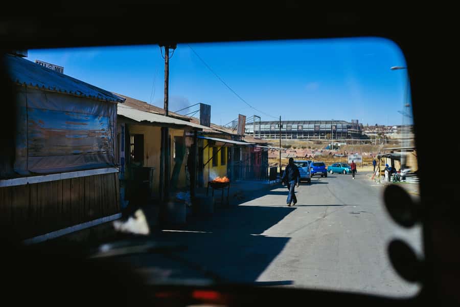 Johannesburg: Soweto Tour by Tuk Tuk - Food, conversation, and the Kota sandwich