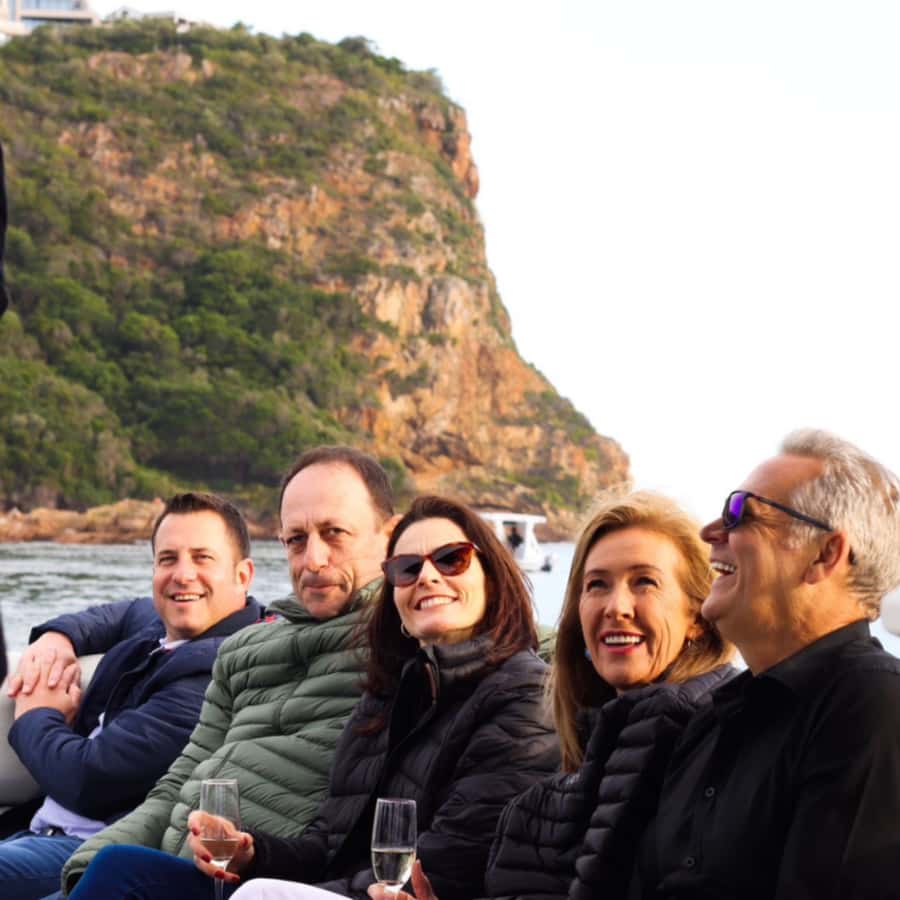 Knysna Lagoon: Boat Cruise with Oyster & White Wine Tasting - Learning how wild and cultivated oysters differ