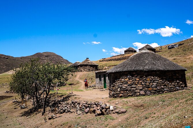 Lesotho Overnight from Underberg - Adventurer Series - Himeville Museum and the return to South Africa