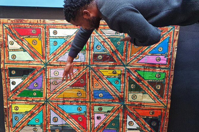 (Meet the Artist)Art Gallery & Street Art tour with lunch - Why this Joburg art tour is different