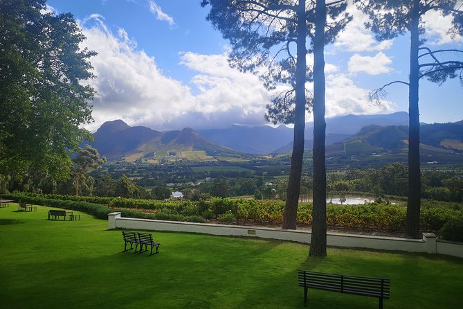 Non-Guided Driver Service of Cape Winelands - Six hours across Stellenbosch, Franschhoek, or Paarl
