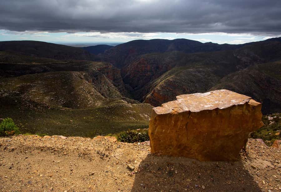 Oudtshoorn: Swartberg Mountain Pass Tour with Country Lunch - How much value do you get for $118?