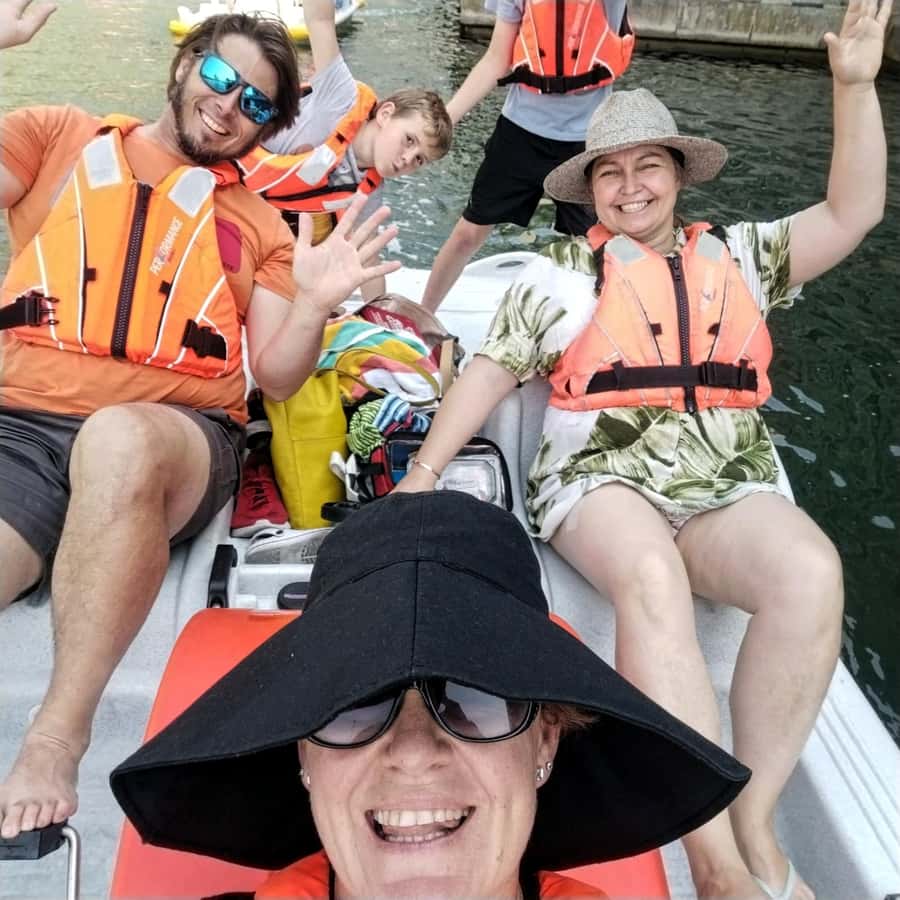 Pedal Boat Ride V&A Waterfront - Cape Town - What the $9 price really buys you