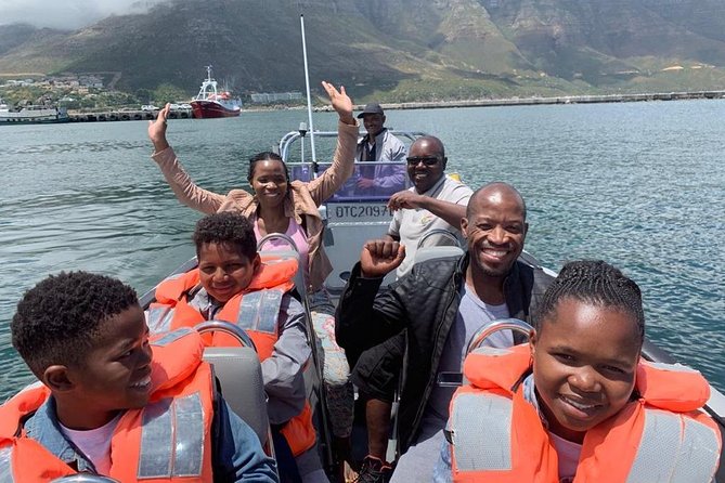 Penguins, Cape Point & Table Mountain. - Boulders Beach and the African penguin colony