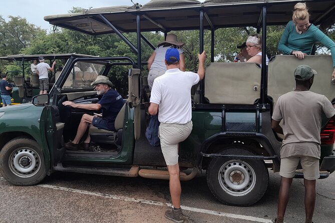 Pilanesberg Safari Open vehicle game Full Day - What the guides add to the day