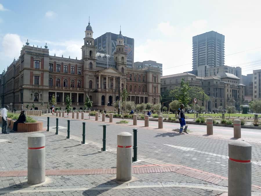 Pretoria Soweto And Johannesburg - Johannesburg shifts from formal Pretoria to inner-city contrasts