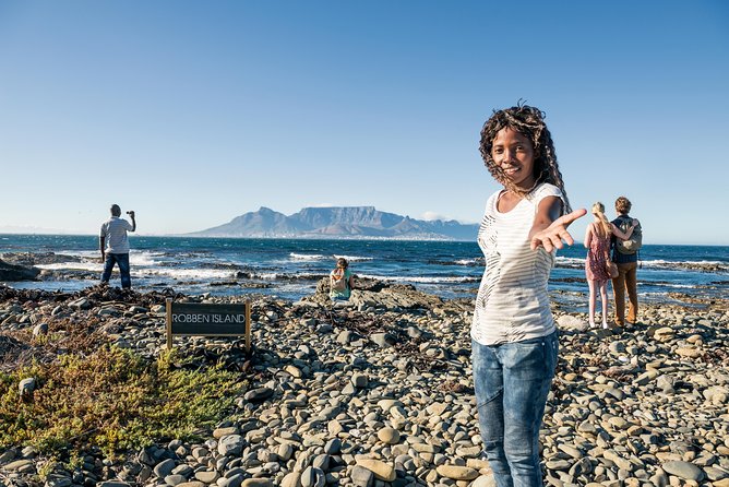 Private 2-Day Cape Town Highlights: Robben Island,Table Mountain Tickets & Wine - Chapman’s Peak delivers a short, memorable road stop