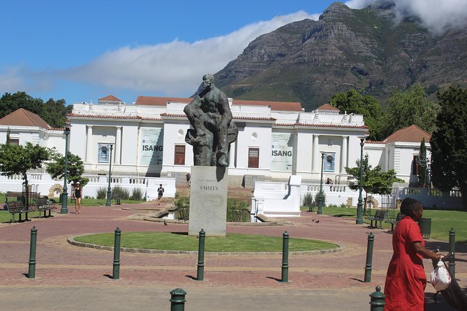 Private City Tour Table Mountain + Cable Car Ticket Camps Bay H/D - Camps Bay and the Twelve Apostles backdrop