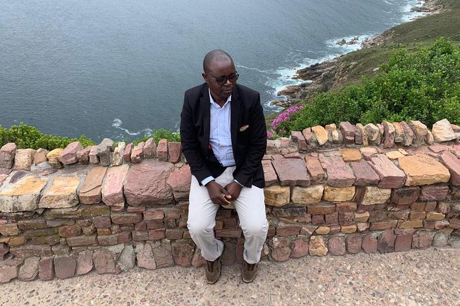 Private Full Day Tour To Cape Point, Penguins With Table Mountain. - Camps Bay and Maiden Cove: a fast coastal viewpoint