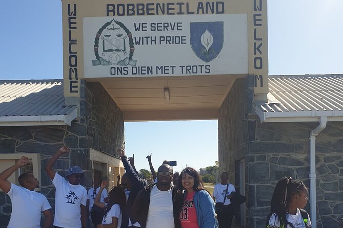 Private Full-Day Tour to Robben Island and Table Mountain - Why this pairing works so well