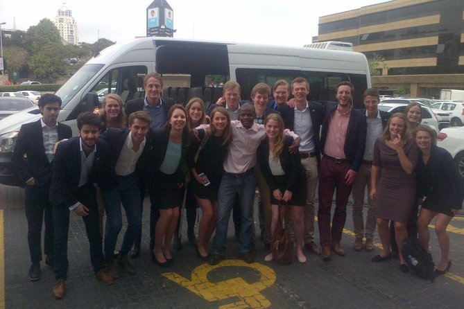 Private Minivan Shuttle: Johannesburg International Airport (JNB) - Luggage limits and the optional trailer
