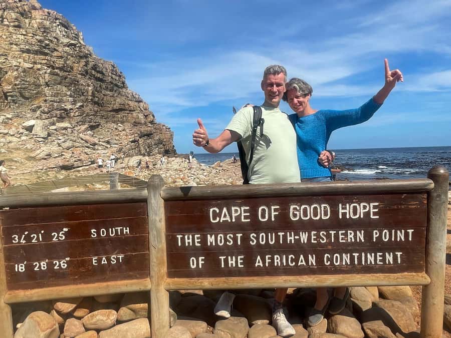 Private Tour:Cape of Good Hop>Chapman’s >Penguin>Seal island - Bo-Kaap: colorful streets with a serious past