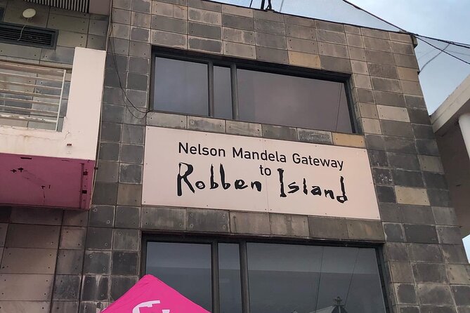 Robben Island and Table Mountain Pre Booked Tickets - Table Mountain and the cableway