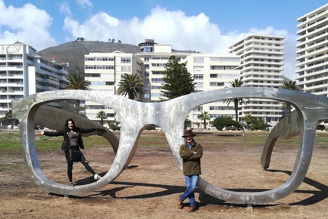 Robben Island, Bokaap, Mandela Glasses. tickets conf 8am next day - What the shared transport adds