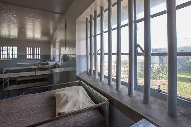 Robben Island & City stops.We confirm tickets by 8h00 am next day - Guides who add a human touch