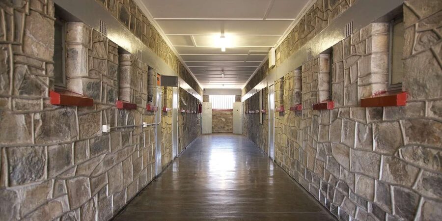 ROBBEN ISLAND MUSEUM TOUR, WITH OPTIONAL LAST MINUTE TICKETS - The ticket warning you should not ignore