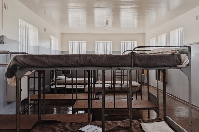 Robben Island Tour & Table Mountain guided Tour - What makes Table Mountain worth your time