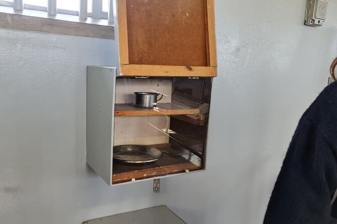 ROBBEN ISLAND with Pre-Booked Tickets Half day tour - A former prisoner brings the prison story into focus
