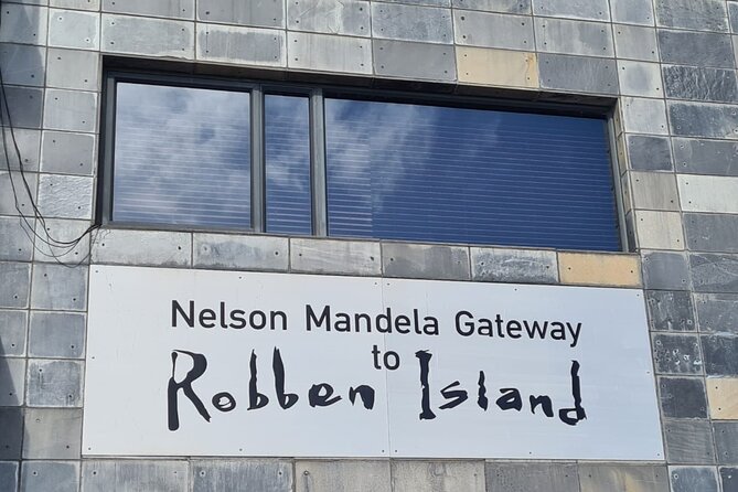 ROBBEN ISLAND with Pre-Booked Tickets Half day tour - From Cape Town pickup to the Nelson Mandela Gateway