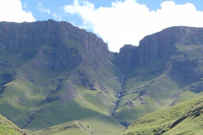 Sani Pass: Day Tour from Durban - Underberg and the change to four-wheel drive