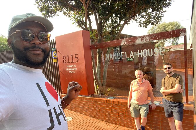 Soweto & Apartheid Museum Combo Tour - Walter Sisulu Square and the Freedom Charter