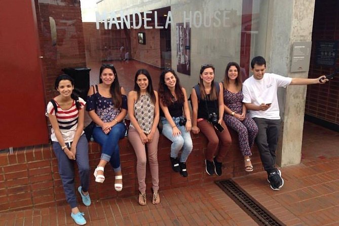 Soweto, Apartheid Museum & Constitution Hill Day Tour - Mandela House and the personal side of the struggle