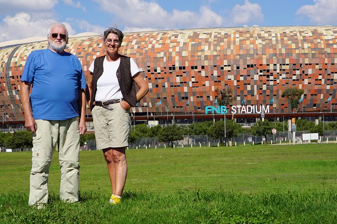 Soweto, Apartheid Museum & Constitution Hill Day Tour - Constitution Hill: a serious first stop