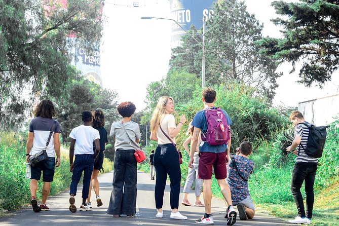 Soweto by Tuk-Tuk - Vilakazi Street and the homes of two Nobel Peace Prize recipients