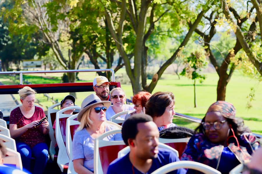 Soweto: Hop-On Hop-Off Bus, City Tour and Apartheid Museum - Starting in Rosebank or using the Sandton shuttle