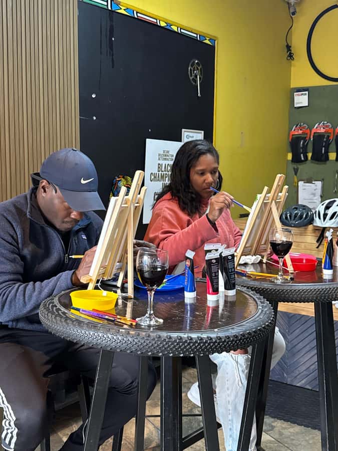 Soweto: Sip & Paint Walking Tour & Take Home a Canvas - The 45-Minute Walk Through Orlando West