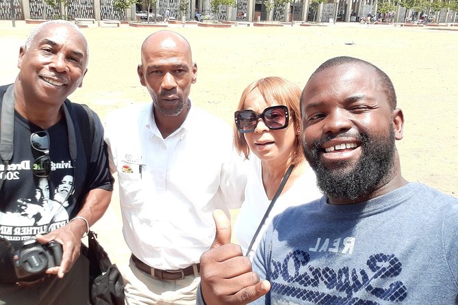 Soweto Township Tours - Seeing Diepkloof and Chris Hani Baragwanath Hospital