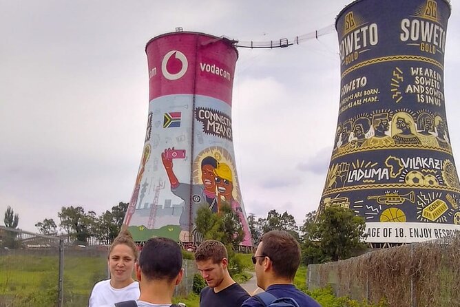 Soweto walking tour with a taxi ride - Lunch with local food