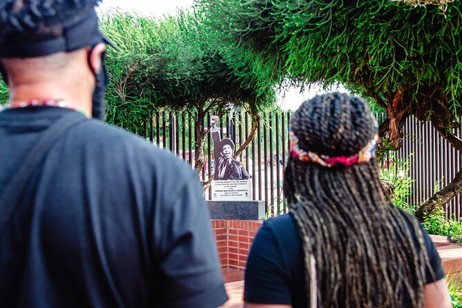 Soweto Walking Tour with Lunch - Vilakazi Street and two Nobel Peace Prize homes