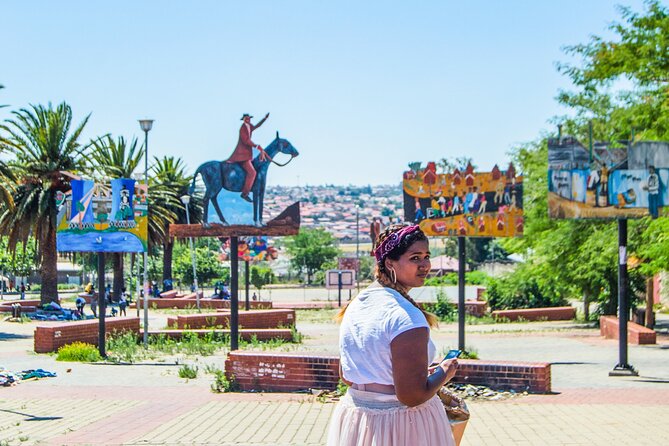 Soweto Walking Tour with Lunch - Orlando Towers and the kota lunch