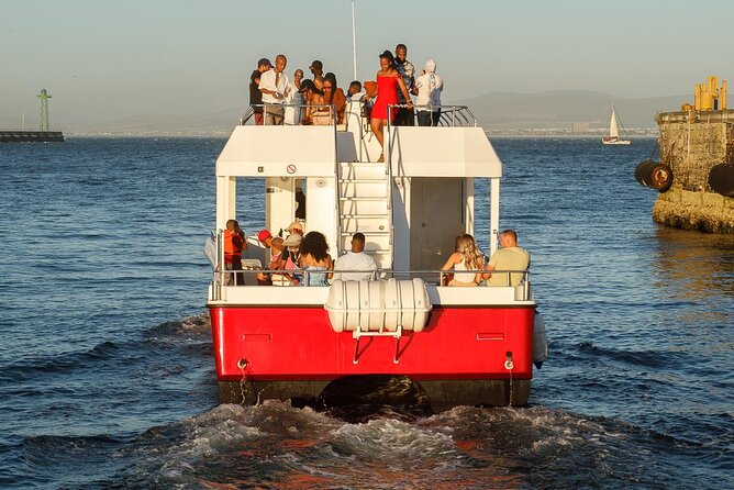 Sunset Boat Cruise Cape Town - A slow cruise past Cape Town’s best-known peaks