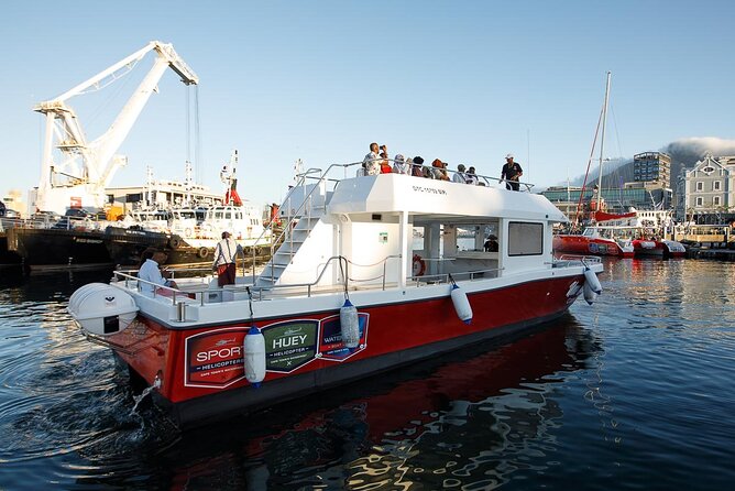 Sunset Boat Cruise Cape Town - Choosing your seat and preparing for the water