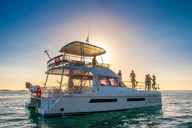 Sunset Champagne Cruise from Cape Town - Toasting Table Mountain from the Atlantic