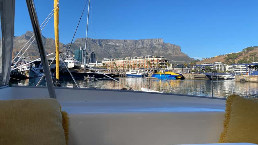 Sunset Cruise with Cape Town Cruises - Leaving Explore Cruises at the V&A Waterfront
