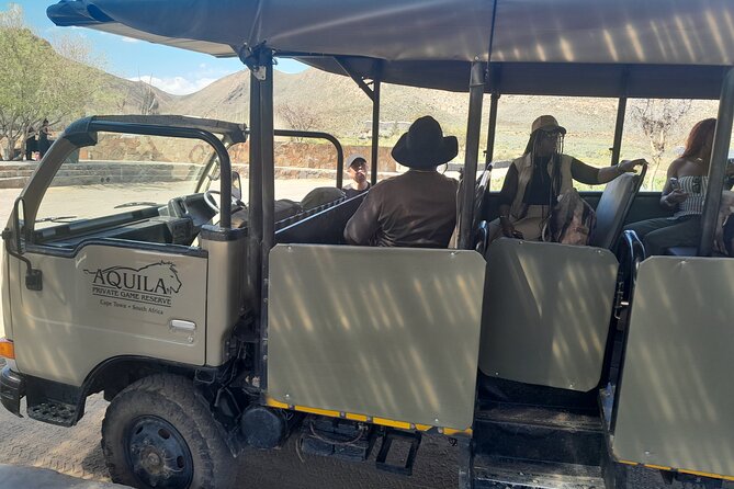 Sunset Safari Big 5 Aquila with Snacks and Wine Tasting - Food, drinks, and extra time at the reserve