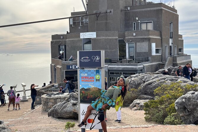 Table Mountain, Boulder's Penguins & Cape Point Private Tour from Cape Town - Lunch at Seaforth Restaurant