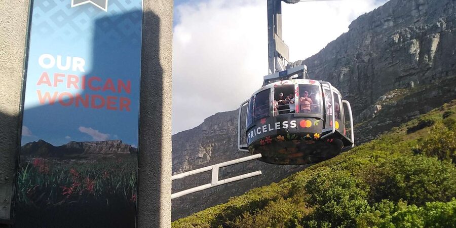 TABLE MOUNTAIN CABLE CAR EXPERIENCE WITH RESERVED TICKETS - The rotating cable car ride