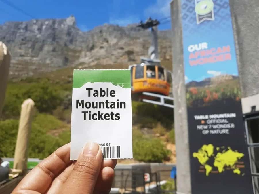 Table Mountain, Cape of Good Hope & Penguins Shared Tour - Cape Point and the historic lighthouse
