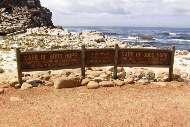 Table Mountain, Cape Point & Penguin Beach ENTRANCE INCLUDED - Fish Hoek provides the planned lunch break